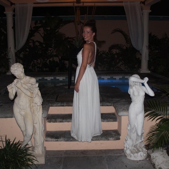 Kimchi Blue Dresses & Skirts - Kimchi Blue | Sz 6 | White Maxi Dress